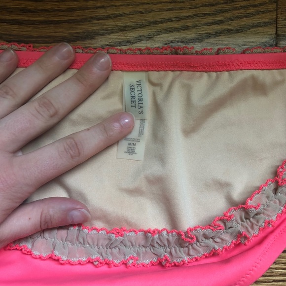 VS Swim Bottom 💋 - Picture 3 of 4